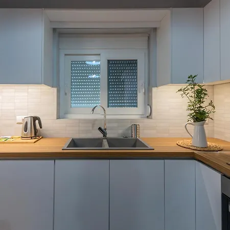 Rizes Seaside Homes ヴィラ Vromonérion