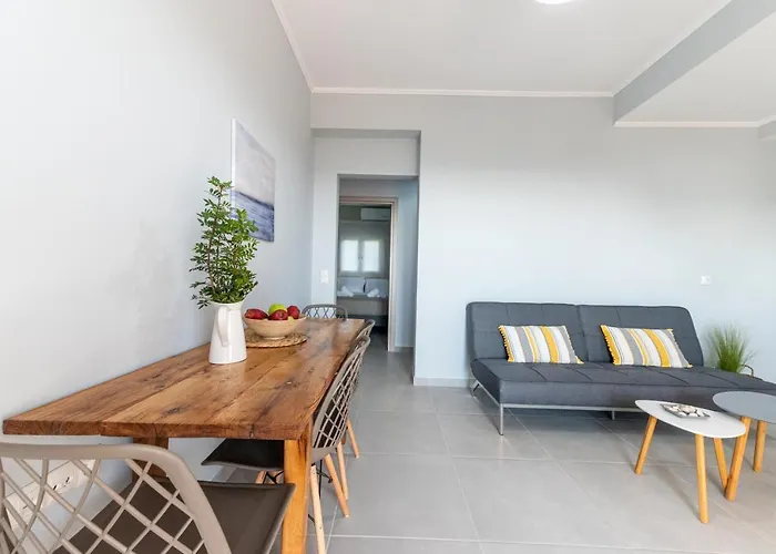 Rizes Seaside Homes Vromonérion