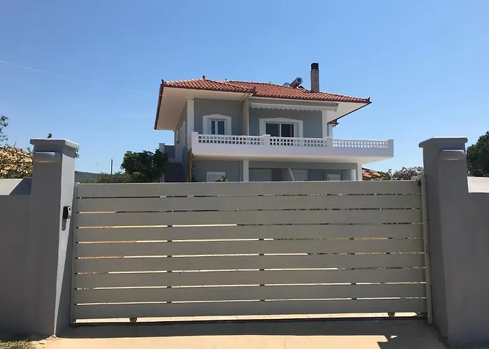Villa Rizes Seaside Homes Vromonérion